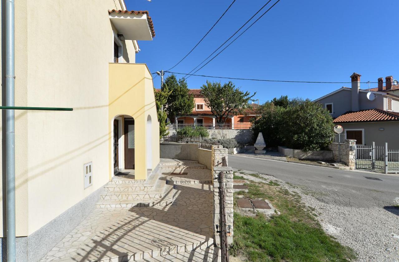 House Premantura 1096 빌라 외부 사진